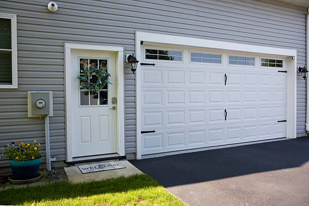 24/7 Emergency Garage Door experts in St. Albans, VT