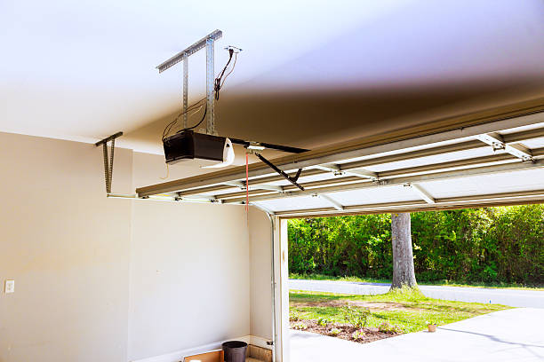 Top rated local Garage Door specialists in St. Albans, VT